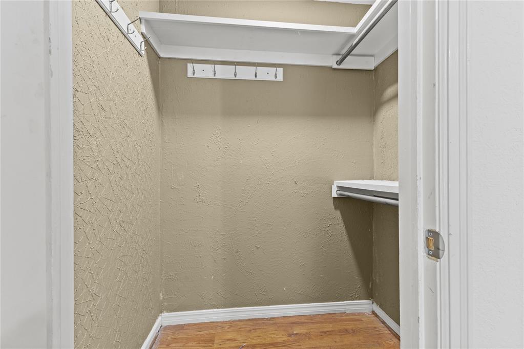 502 3rd Street Property Photo 28