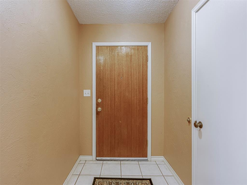 4136 Nw 53rd Street Property Photo 6