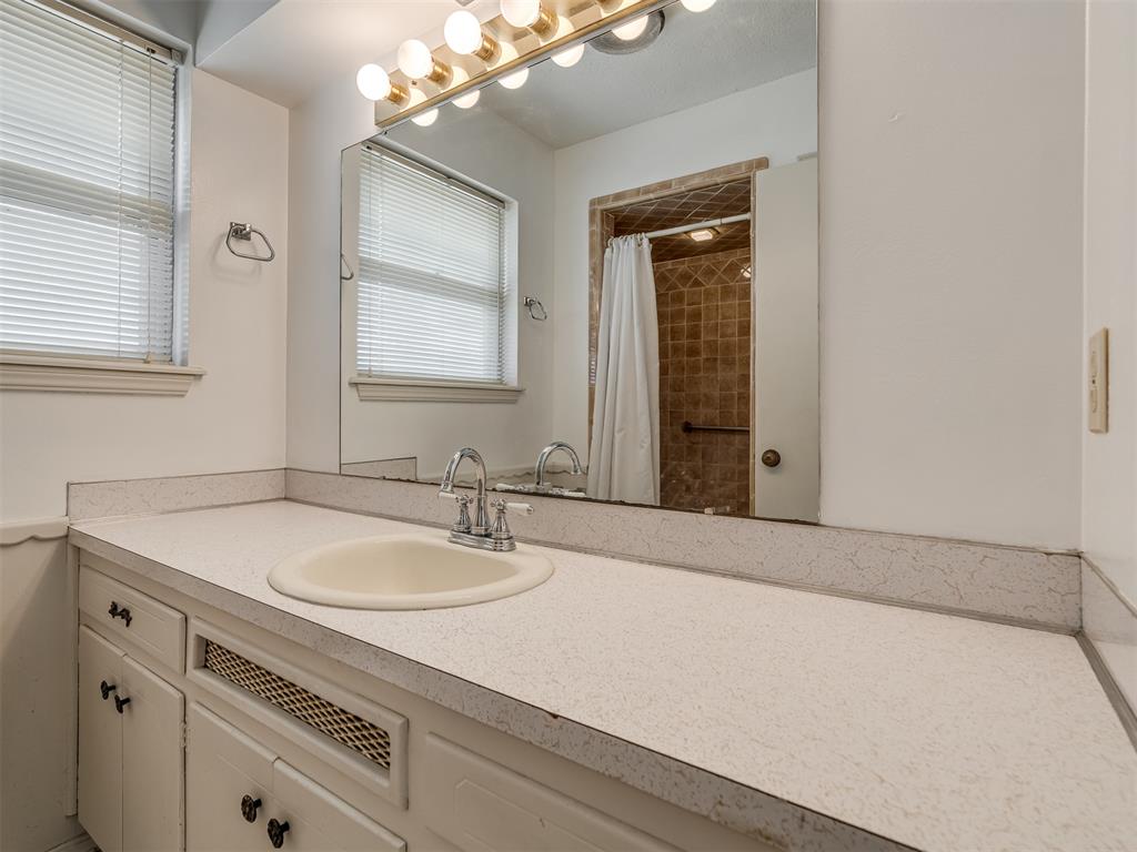 4136 Nw 53rd Street Property Photo 19