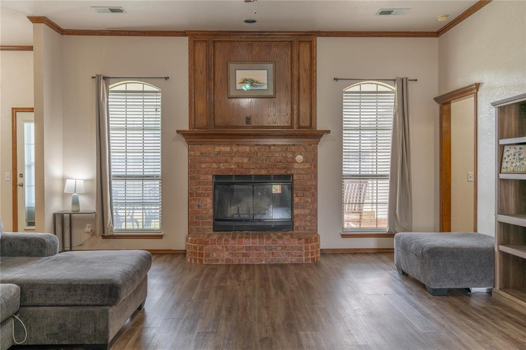 604 Sw 160th Street Property Photo 6