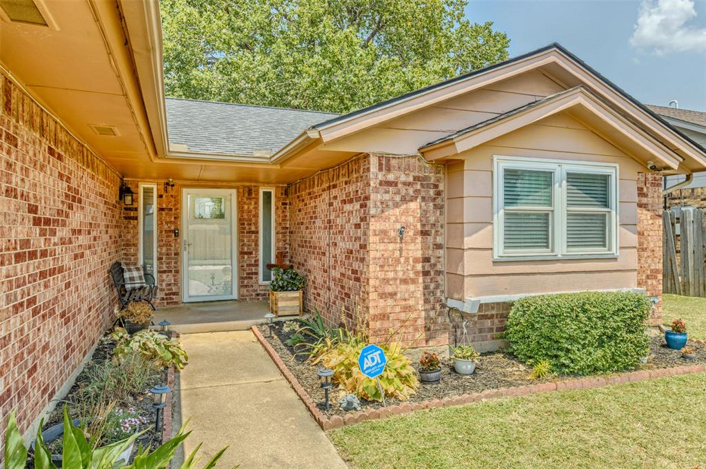 409 Williams Drive Property Photo 2
