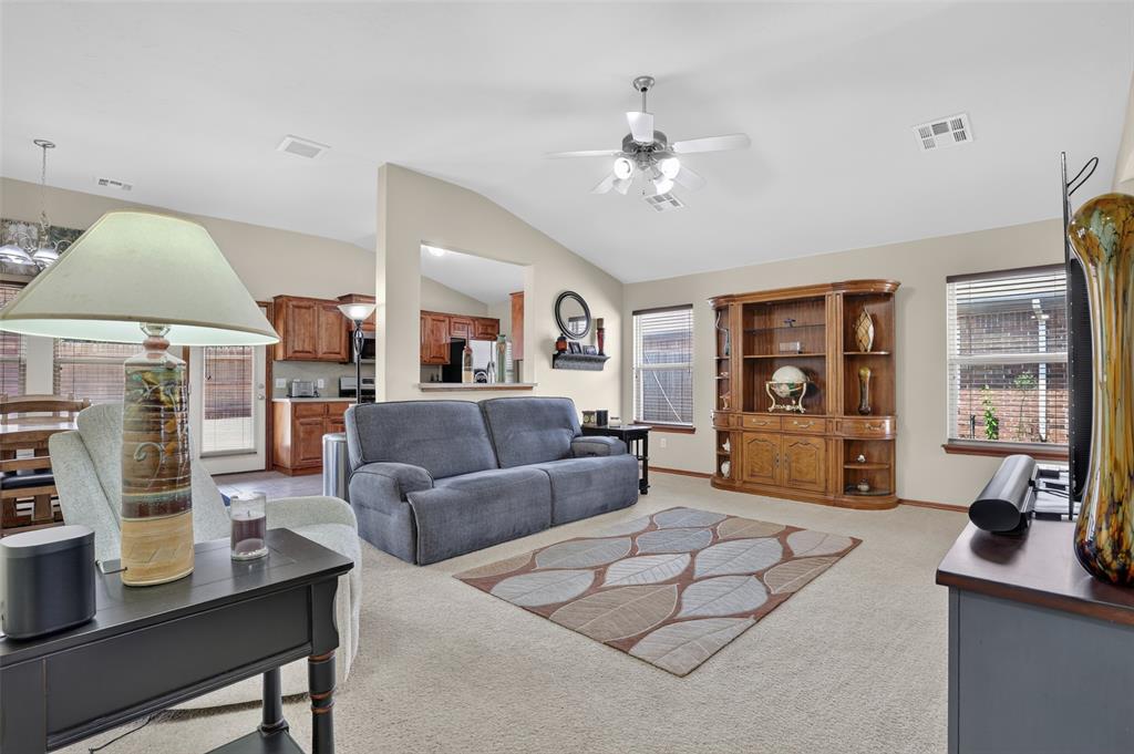 18205 Viento Drive Property Photo 4