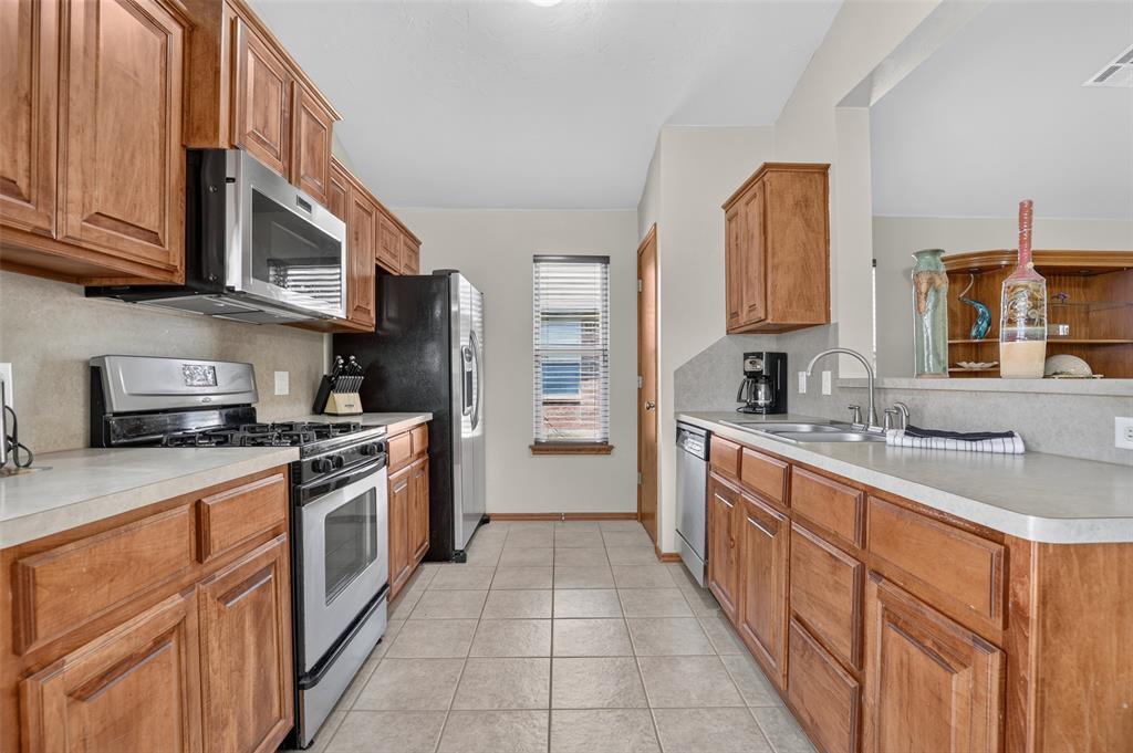 18205 Viento Drive Property Photo 8