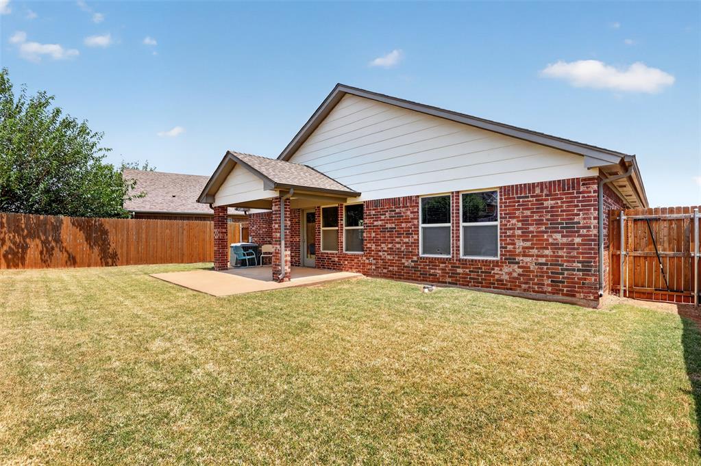 18205 Viento Drive Property Photo 25