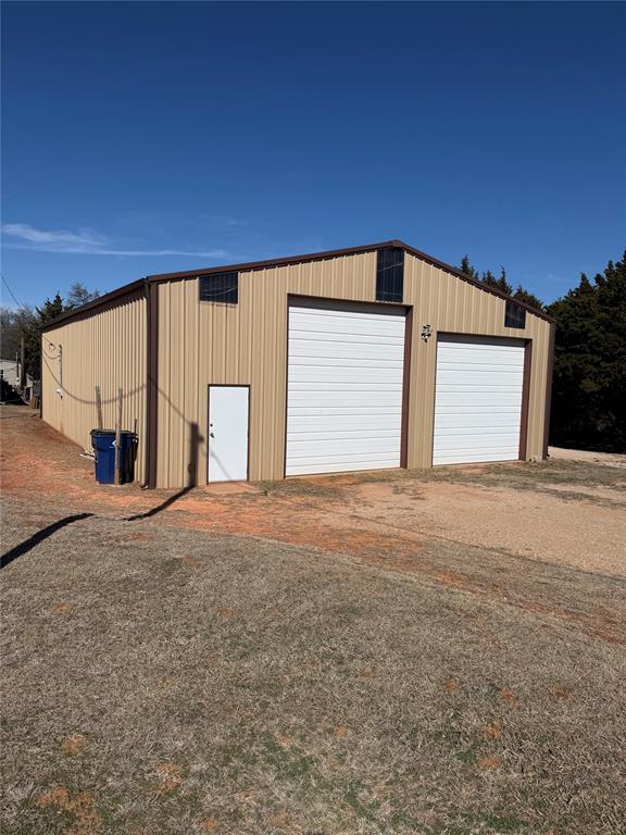 2308 Crest Lane Property Photo 1