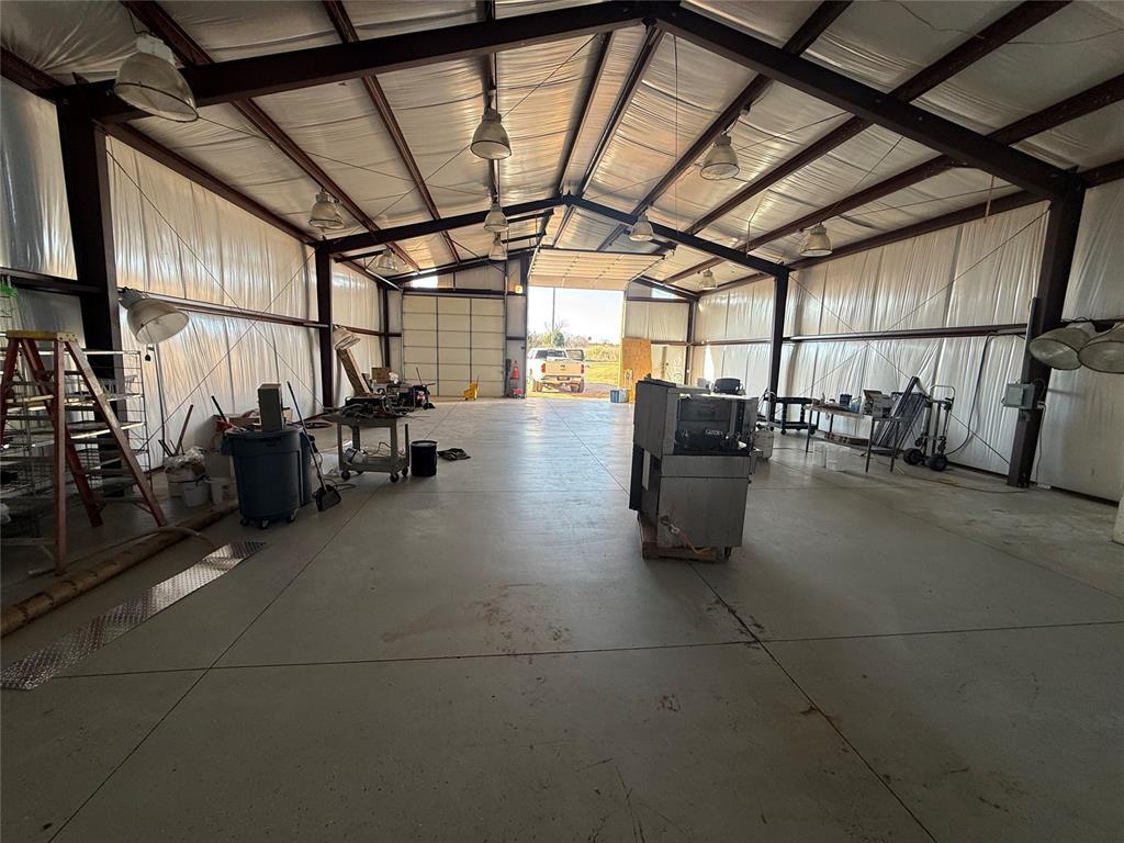 2308 Crest Lane Property Photo 4