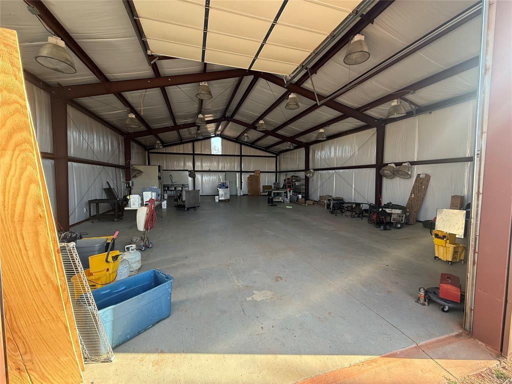 2308 Crest Lane Property Photo 5