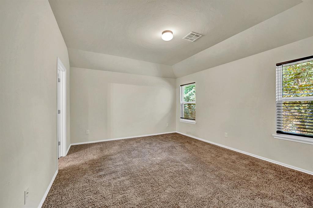 831 Twin Lakes Drive Property Photo 12