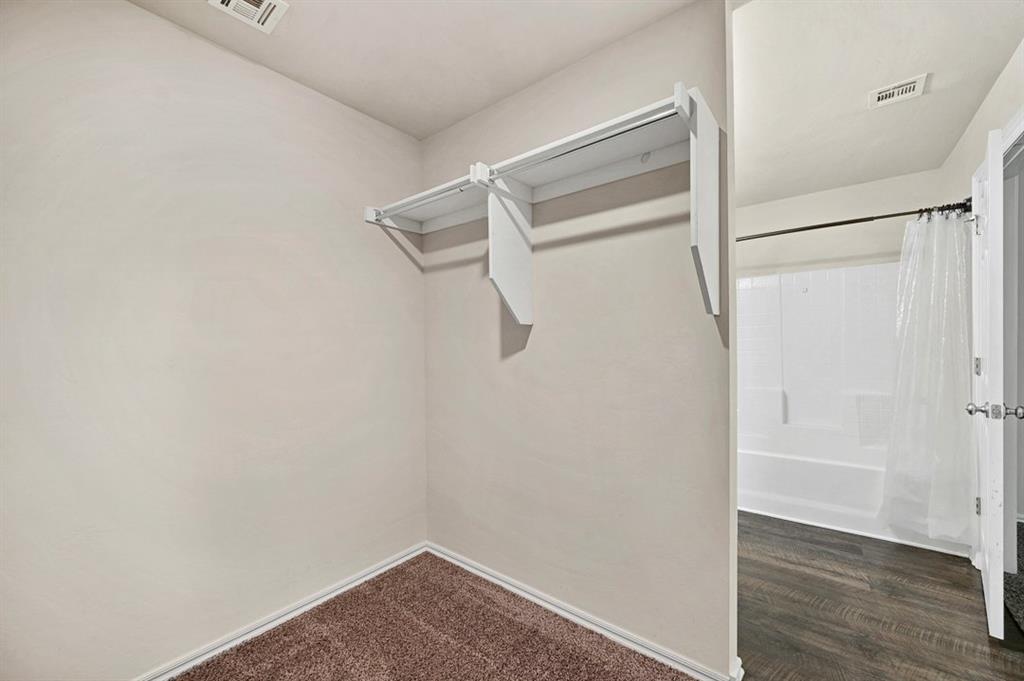 831 Twin Lakes Drive Property Photo 17