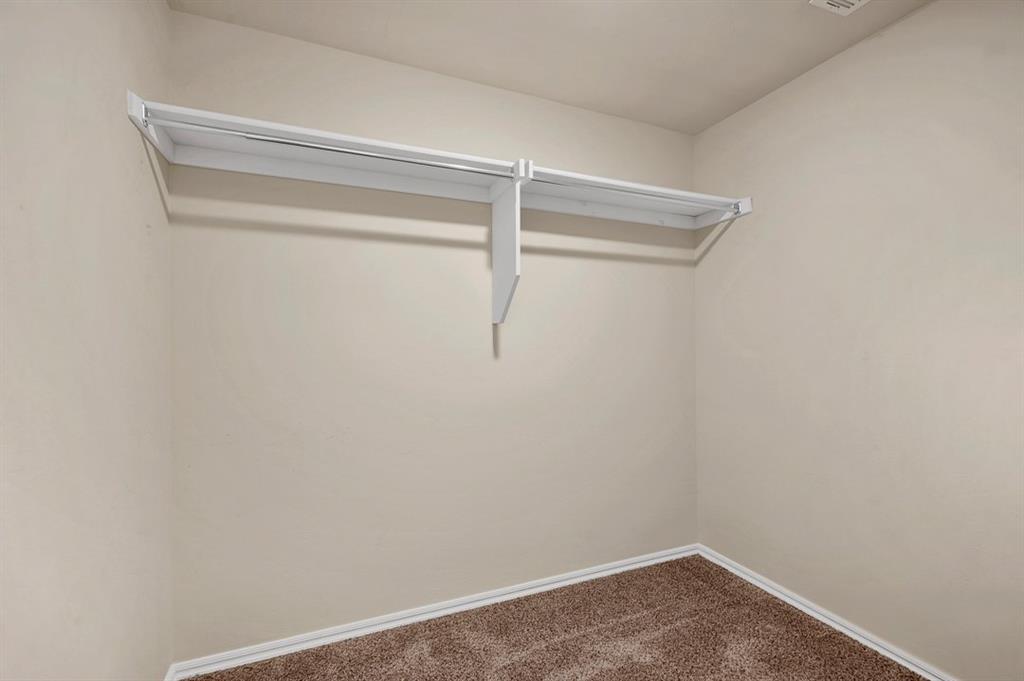831 Twin Lakes Drive Property Photo 18