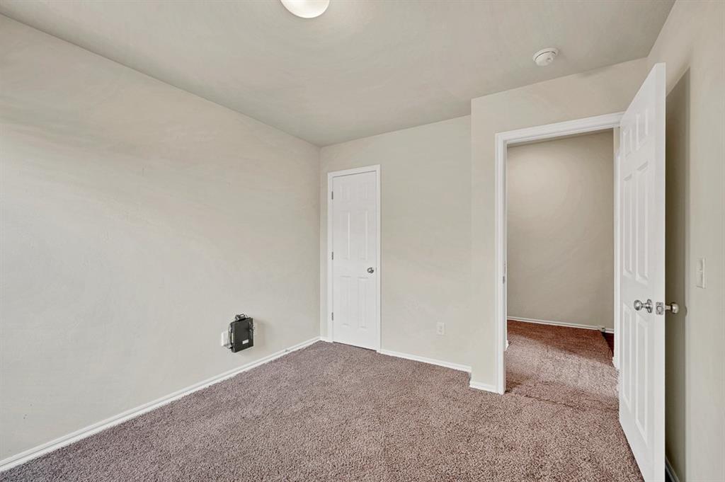 831 Twin Lakes Drive Property Photo 21