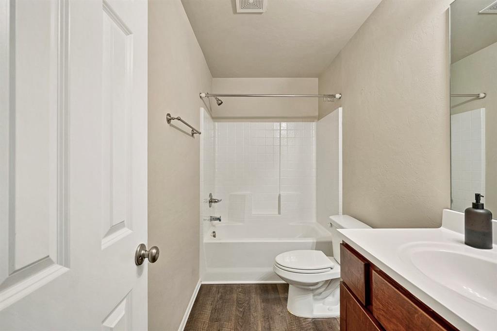 831 Twin Lakes Drive Property Photo 23