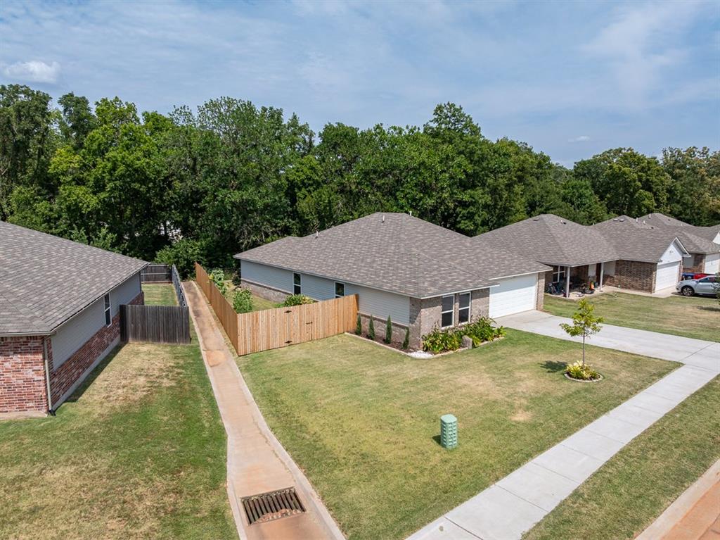 831 Twin Lakes Drive Property Photo 34