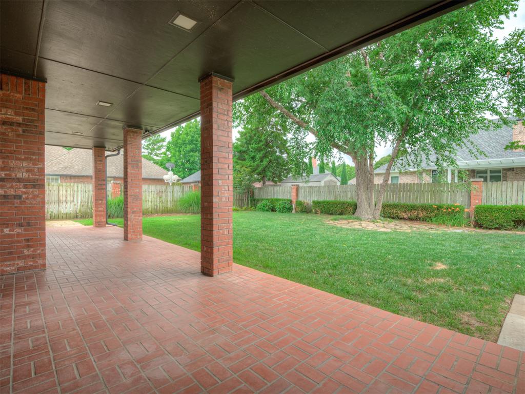 12233 Rivendell Drive Property Photo 5
