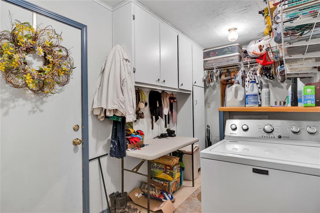 401 Se Lancelot Lane Property Photo 13