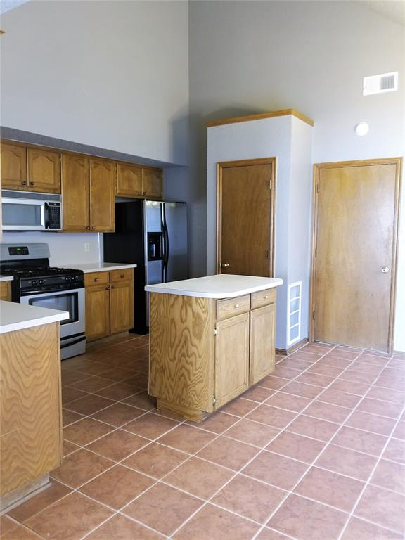 1243307 Property Photo 18