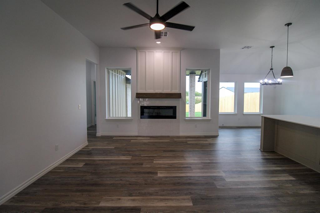 532 Grand Sycamore Way Property Photo 4