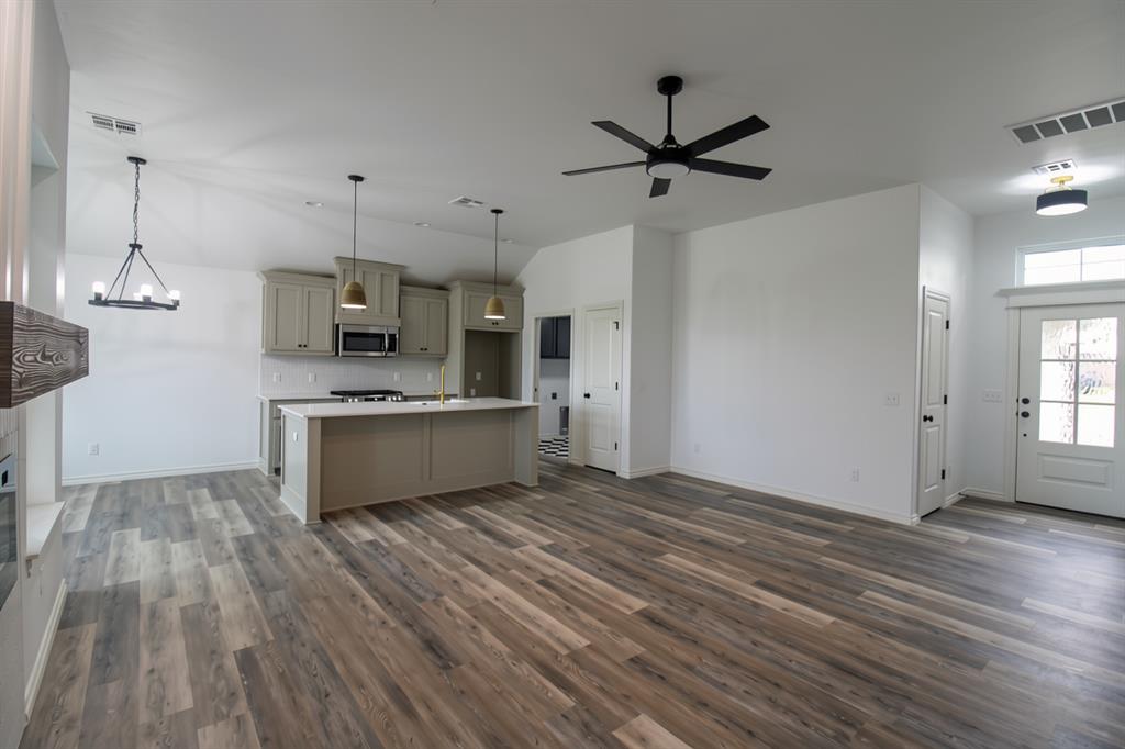 532 Grand Sycamore Way Property Photo 7