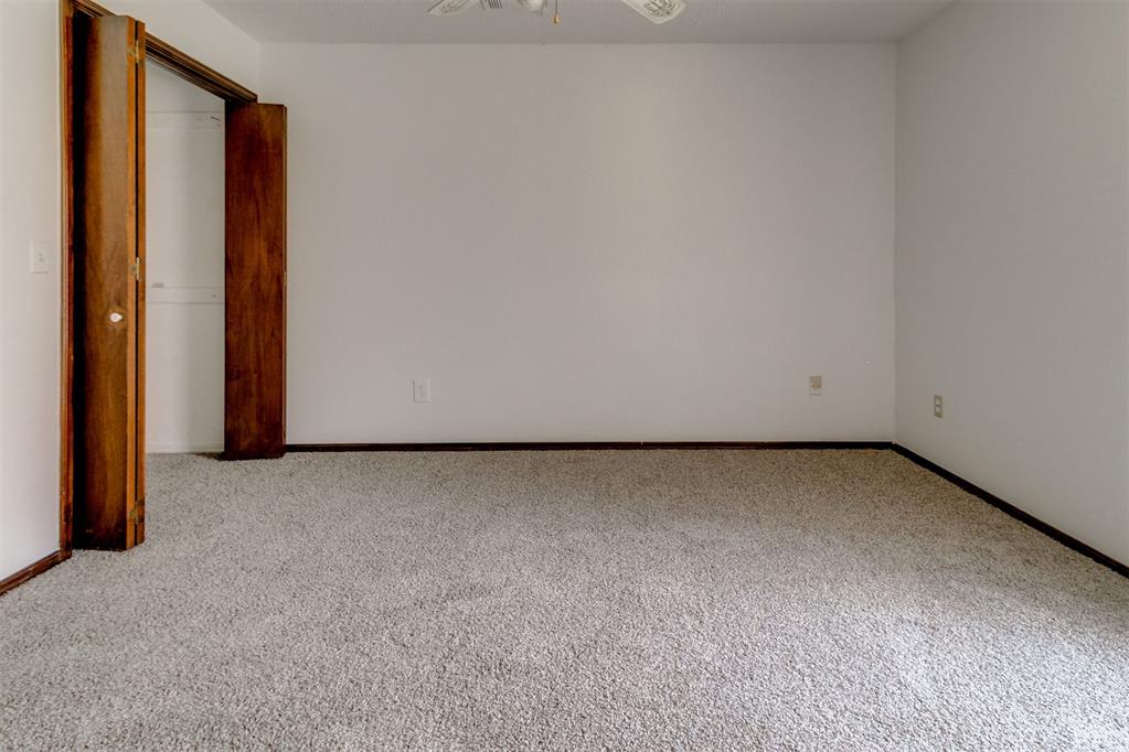 2317 Nw 113th Street Property Photo 12