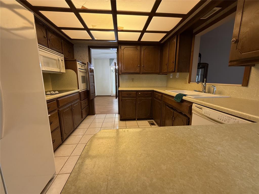 9216 Nw Lansbrook Lane Property Photo 8