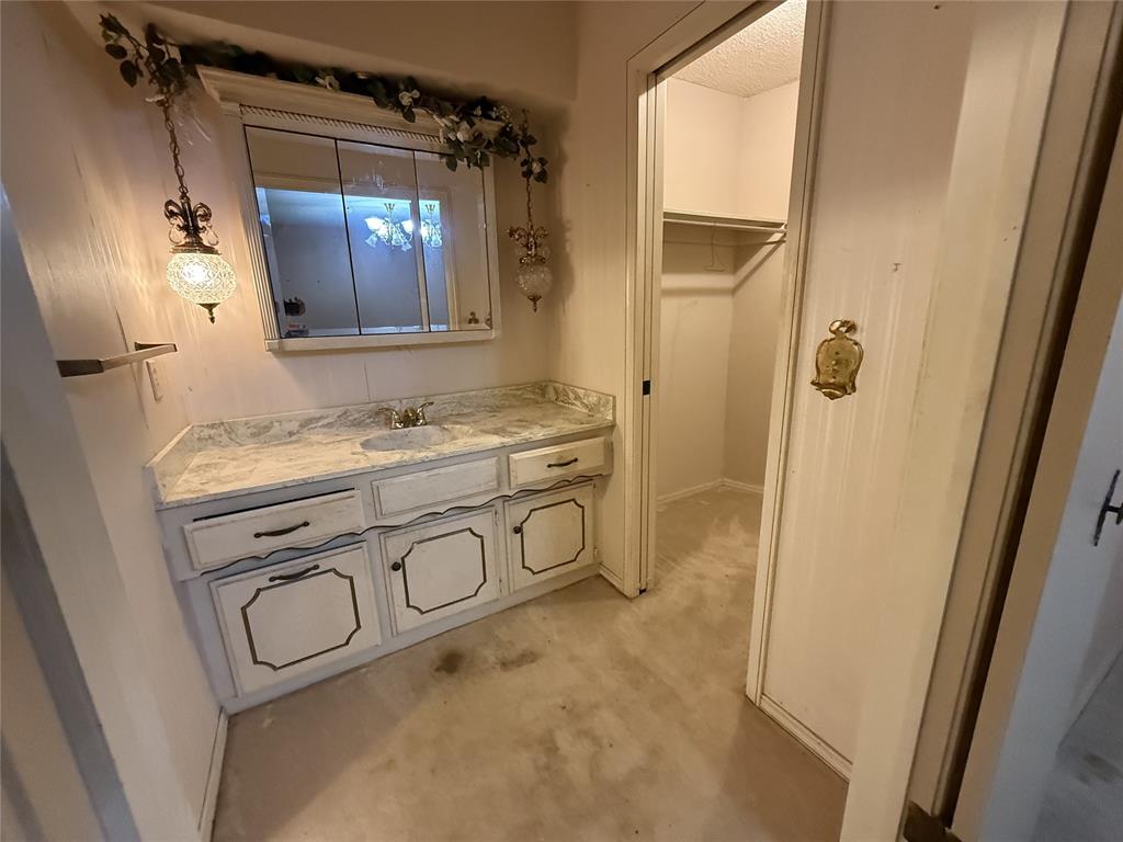 9216 Nw Lansbrook Lane Property Photo 12