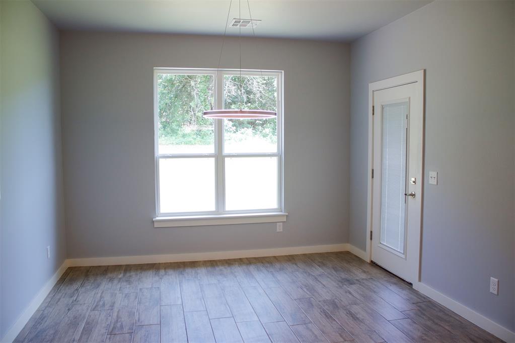 17904 Salem Road Property Photo 6