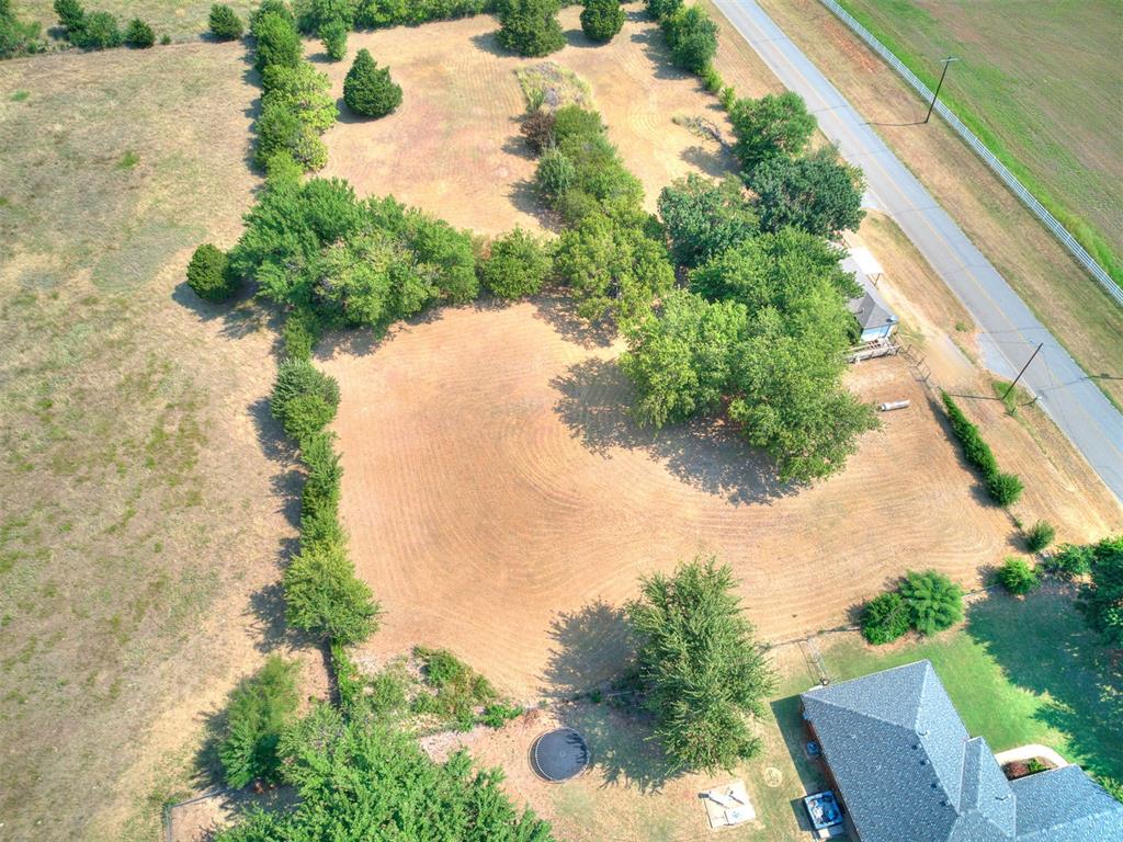 21325 N Meridian Avenue Property Photo 1