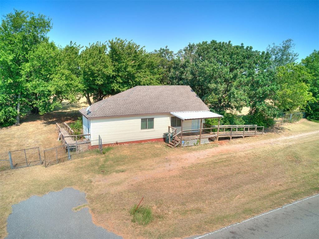 21325 N Meridian Avenue Property Photo 4