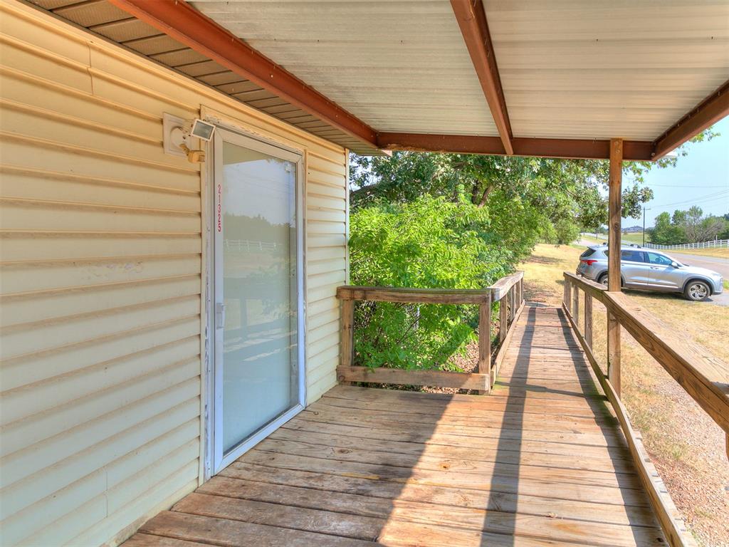 21325 N Meridian Avenue Property Photo 14