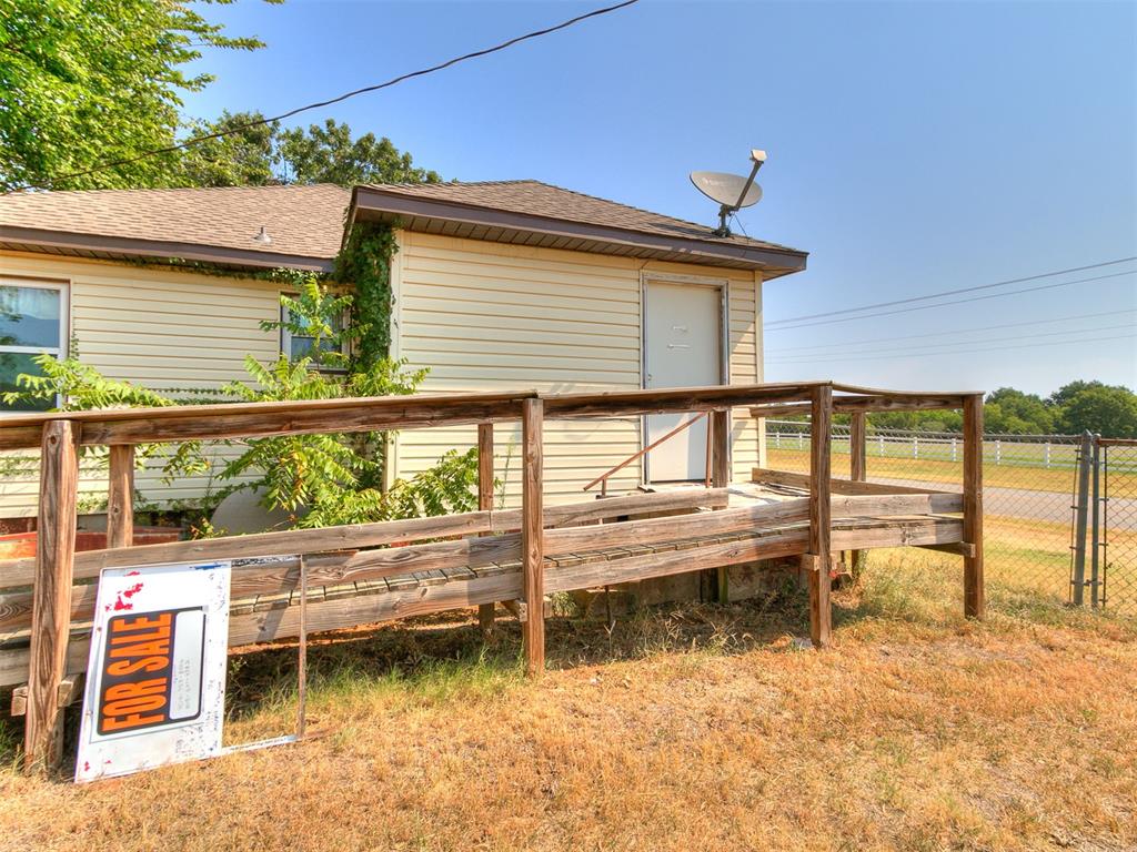 21325 N Meridian Avenue Property Photo 16