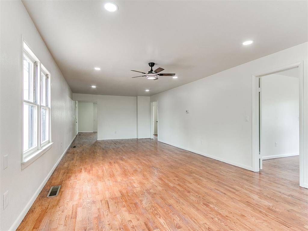 906 W Ridgewood Street Property Photo 8