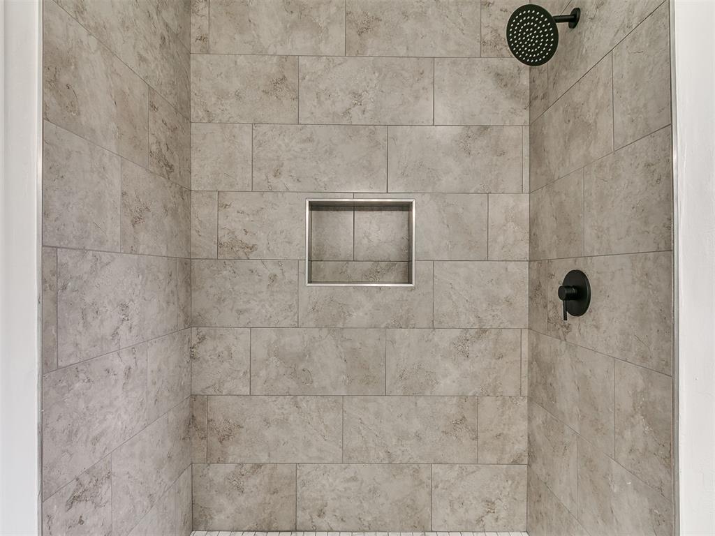 906 W Ridgewood Street Property Photo 25