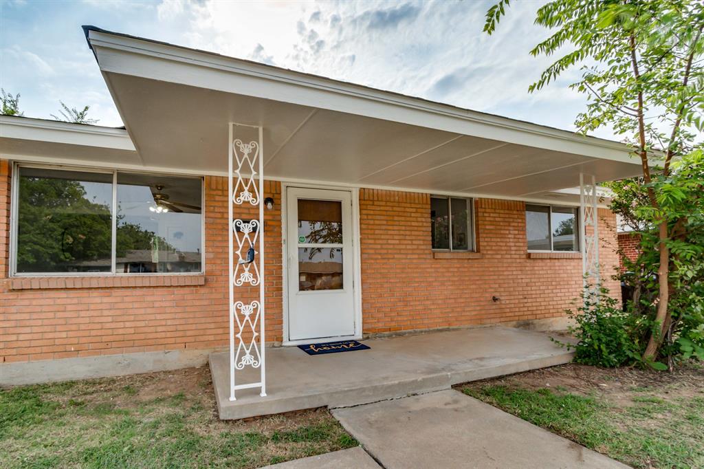 700 N Bristow Avenue Property Photo 2