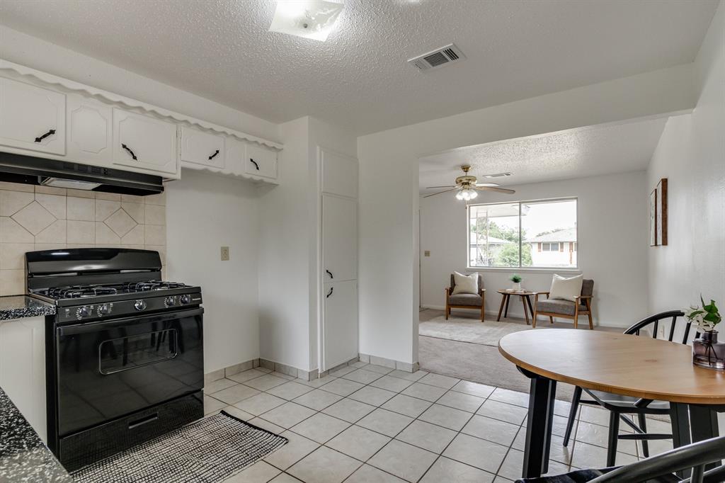 700 N Bristow Avenue Property Photo 13