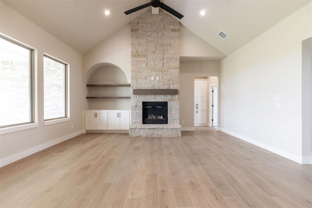 6920 Lake View Court Property Photo 7