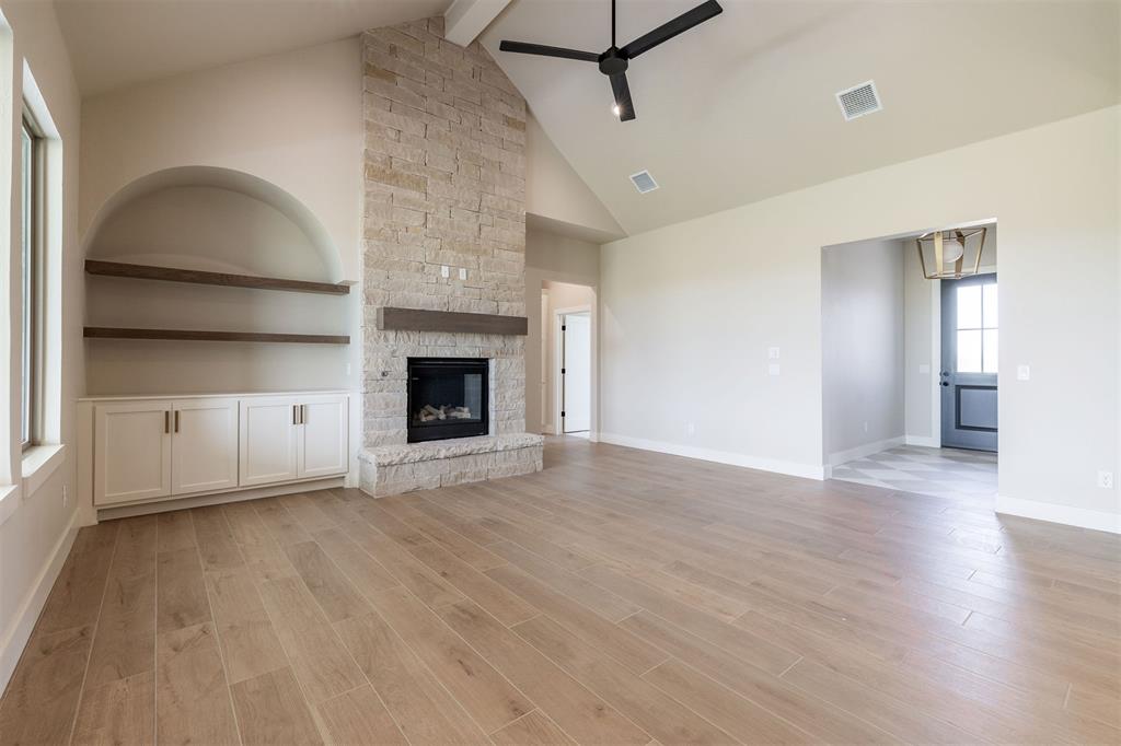 6920 Lake View Court Property Photo 8