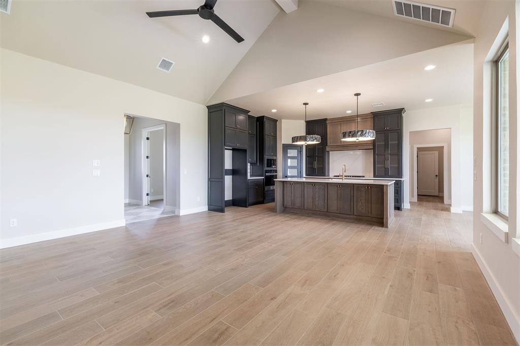 6920 Lake View Court Property Photo 10