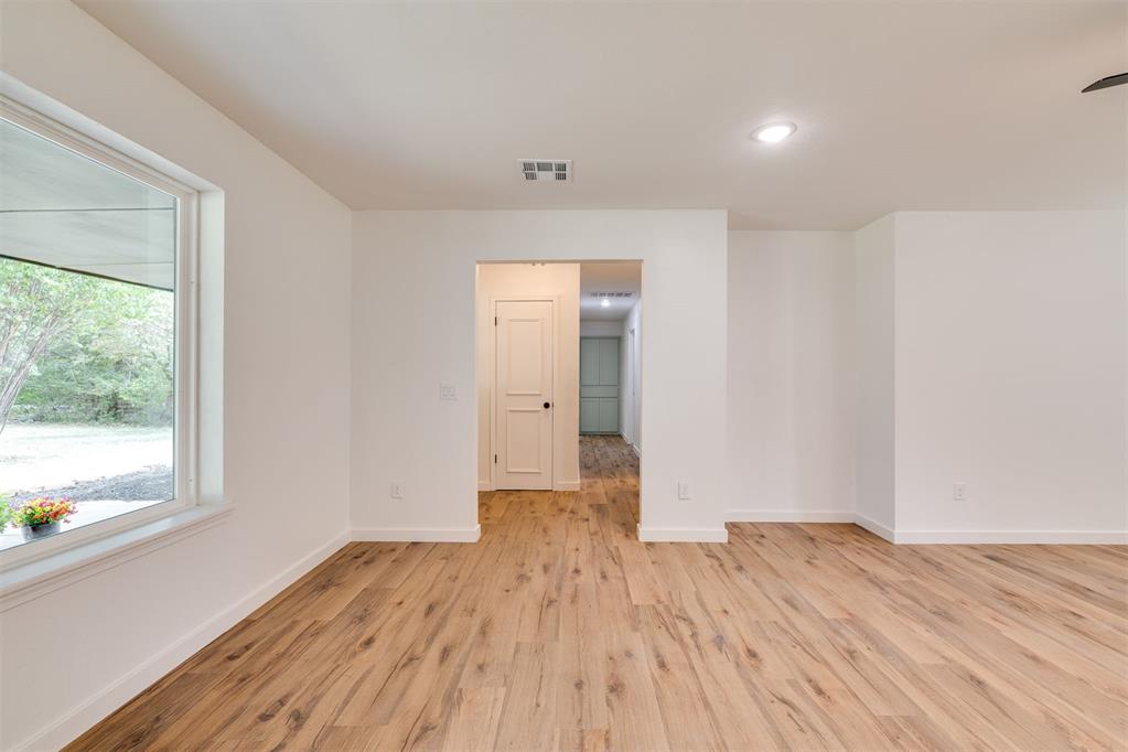 4108 E Blue Ridge Road Property Photo 6