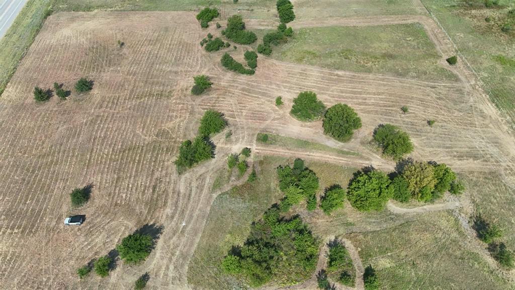 Highway 7 Highway Property Photo 3