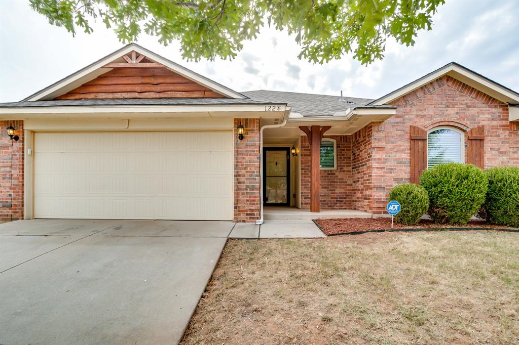 1228 Greenfield Avenue Property Photo 1