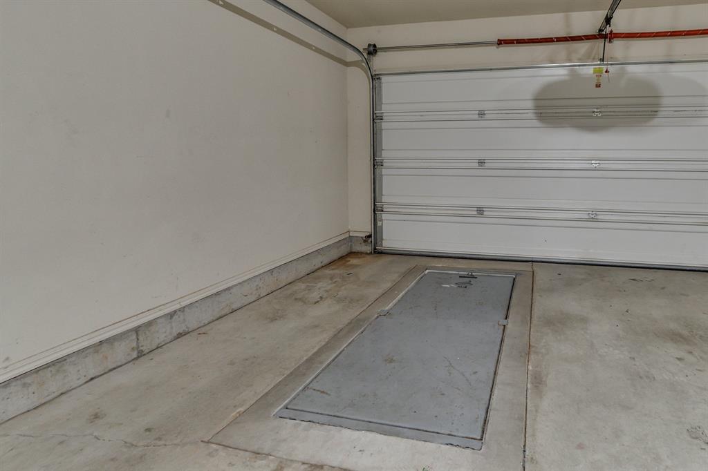 1228 Greenfield Avenue Property Photo 28