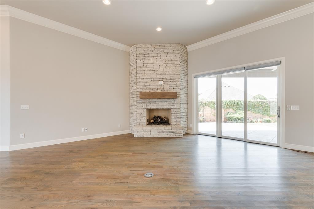 16385 Scotland Way Property Photo 6