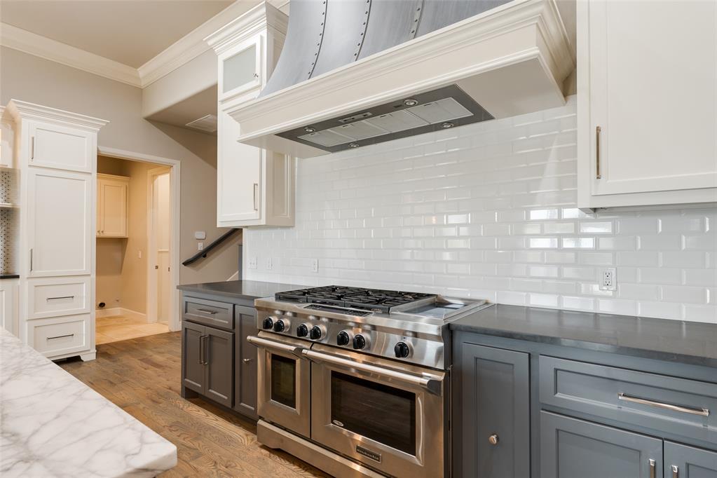16385 Scotland Way Property Photo 15