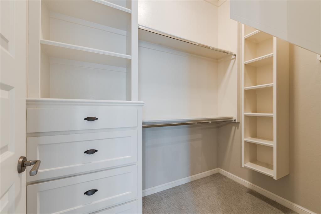 16385 Scotland Way Property Photo 33