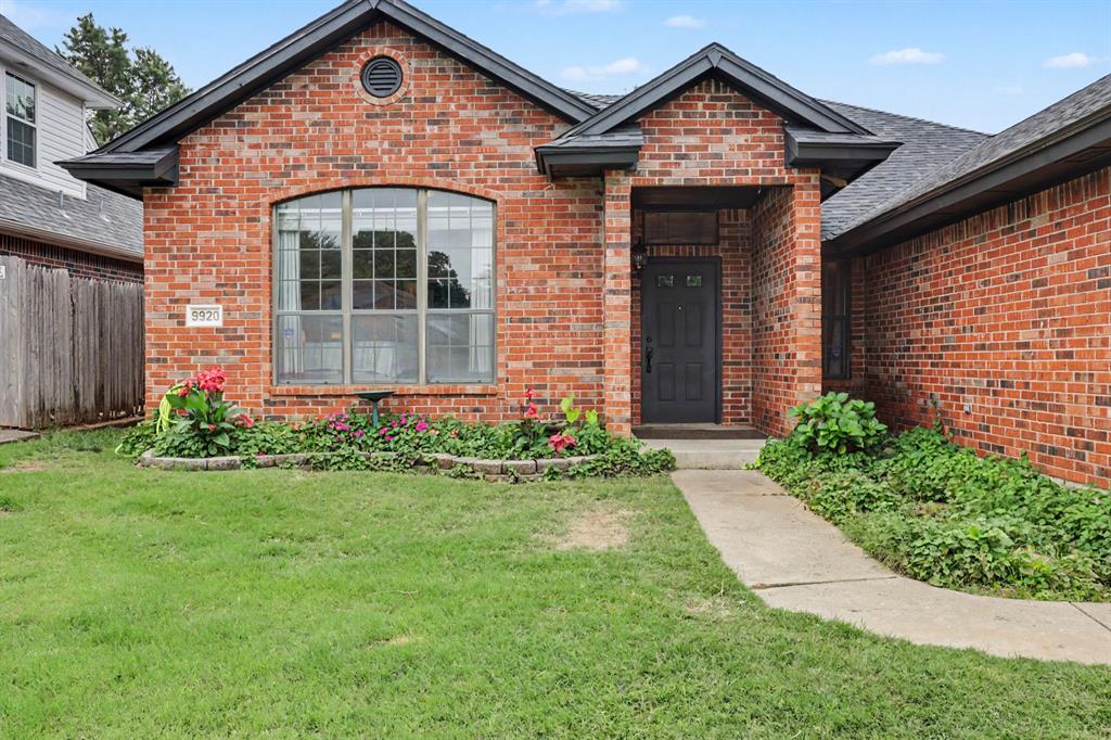 9920 Fox Fair Property Photo 2