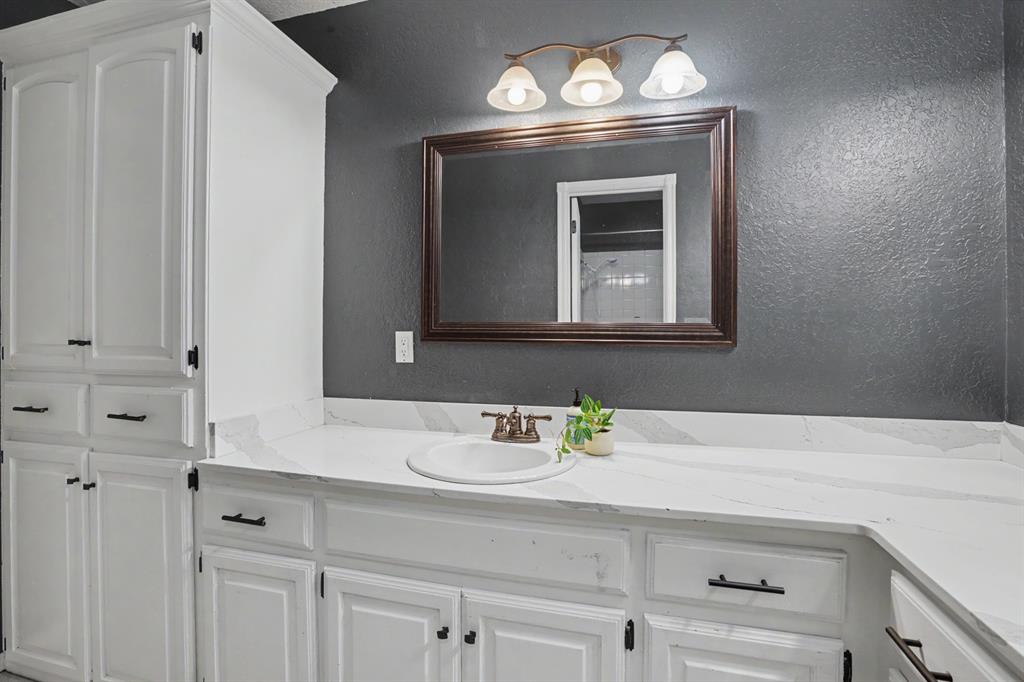 9920 Fox Fair Property Photo 15