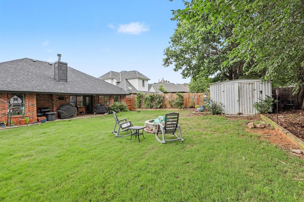 9920 Fox Fair Property Photo 16