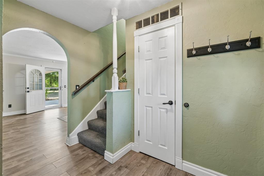 7309 Cedar Hill Property Photo 5