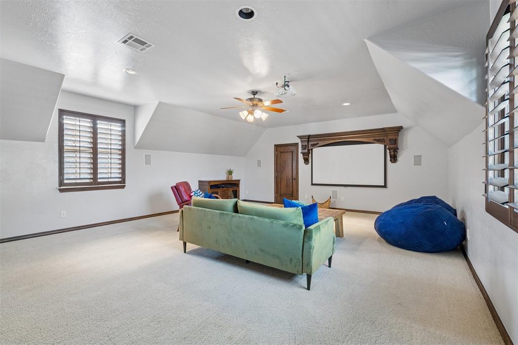 12900 Lorien Way Property Photo 39