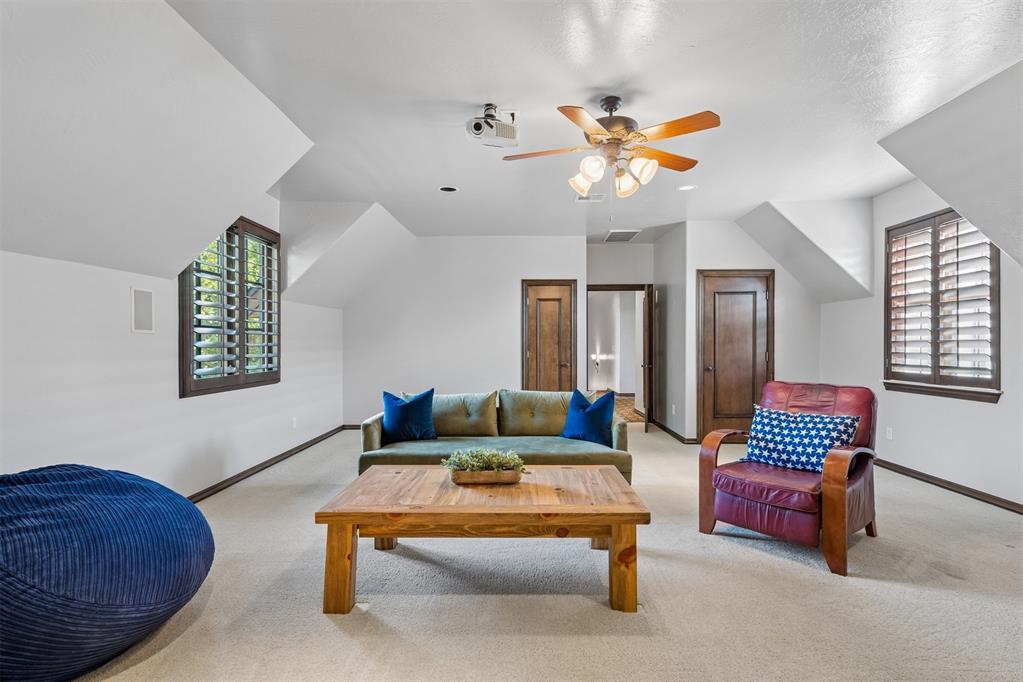 12900 Lorien Way Property Photo 40